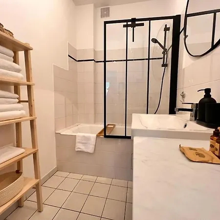 Lägenhet 1 Bedroom # 14 # Alesia